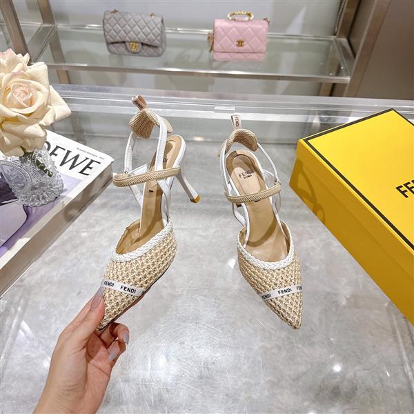 2025112818419185 260